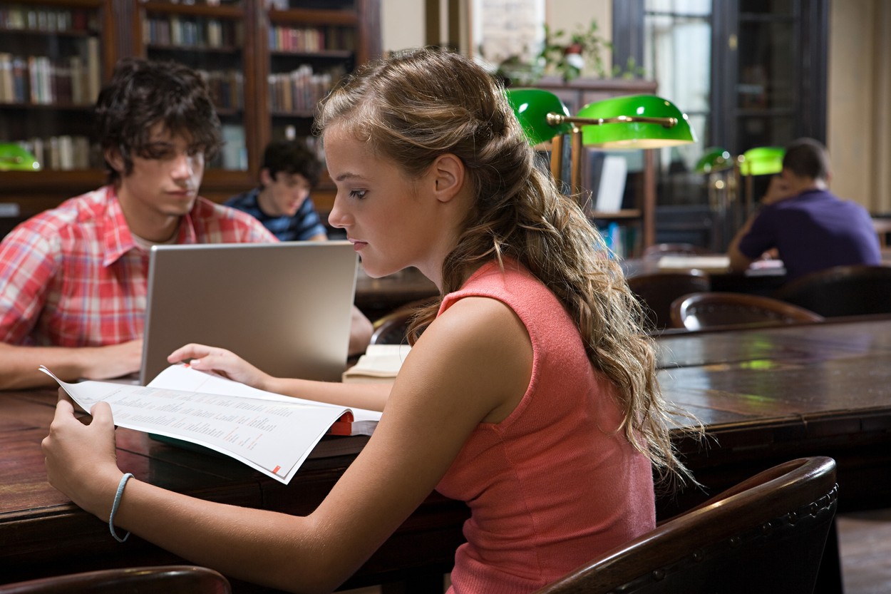 Teenagers can study in the computer club