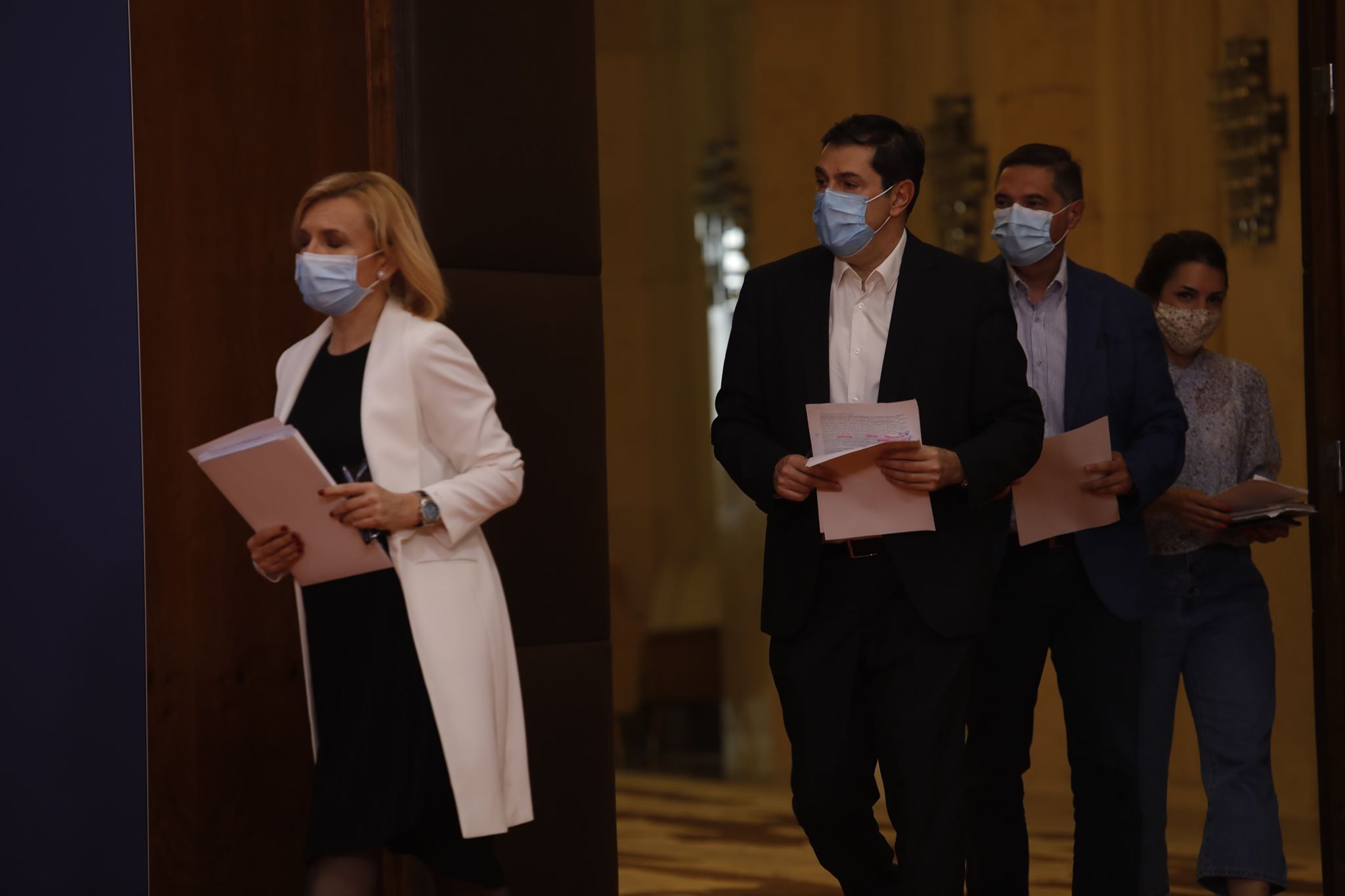 Konferencija Kriznog Taba Korona Virus Je Veoma Uporan Nipo To Ne Uzimati Terapiju Na Svoju