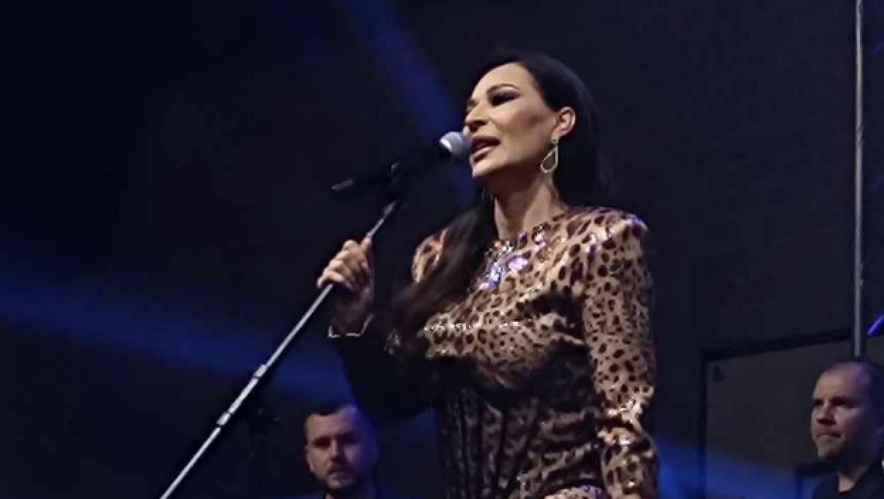 Evo koga je folk diva Ceca Ražnatović prvog poljubila u ponoć