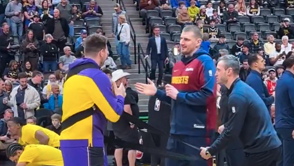 JOKIĆ VIDEO DONČIĆA I ODMAH KRENUO... Pogledajte susret Nikole i Luke pre meča (VIDEO)